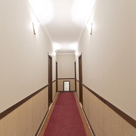 Orange Hotel Gonio Kültér fotó