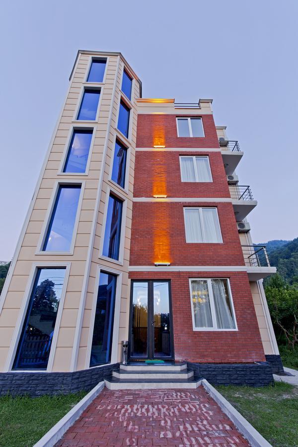Orange Hotel Gonio Kültér fotó