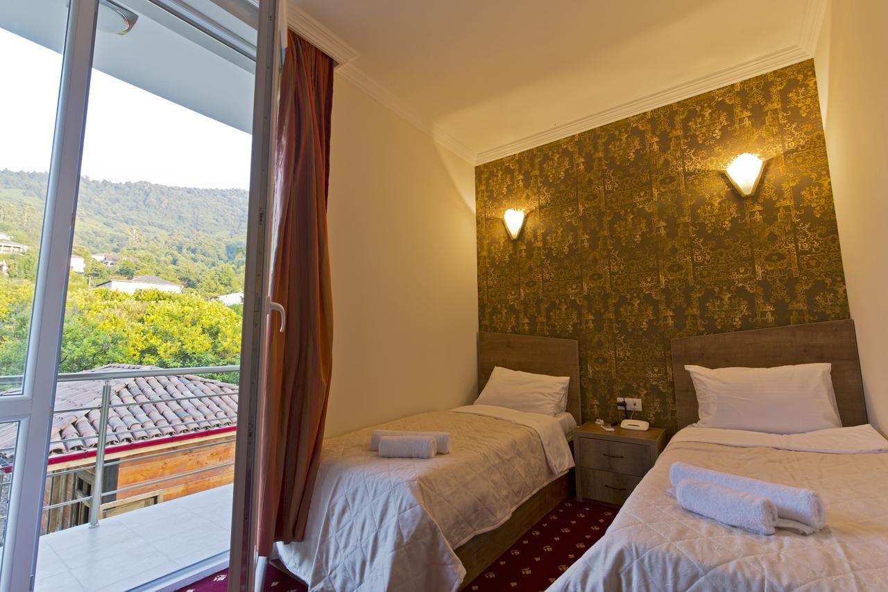 Orange Hotel Gonio Kültér fotó
